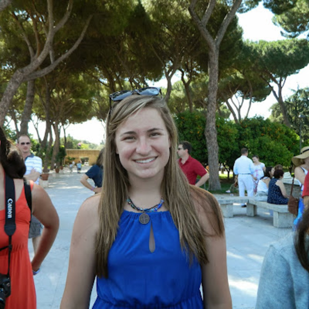 Meet your Posher, Laura